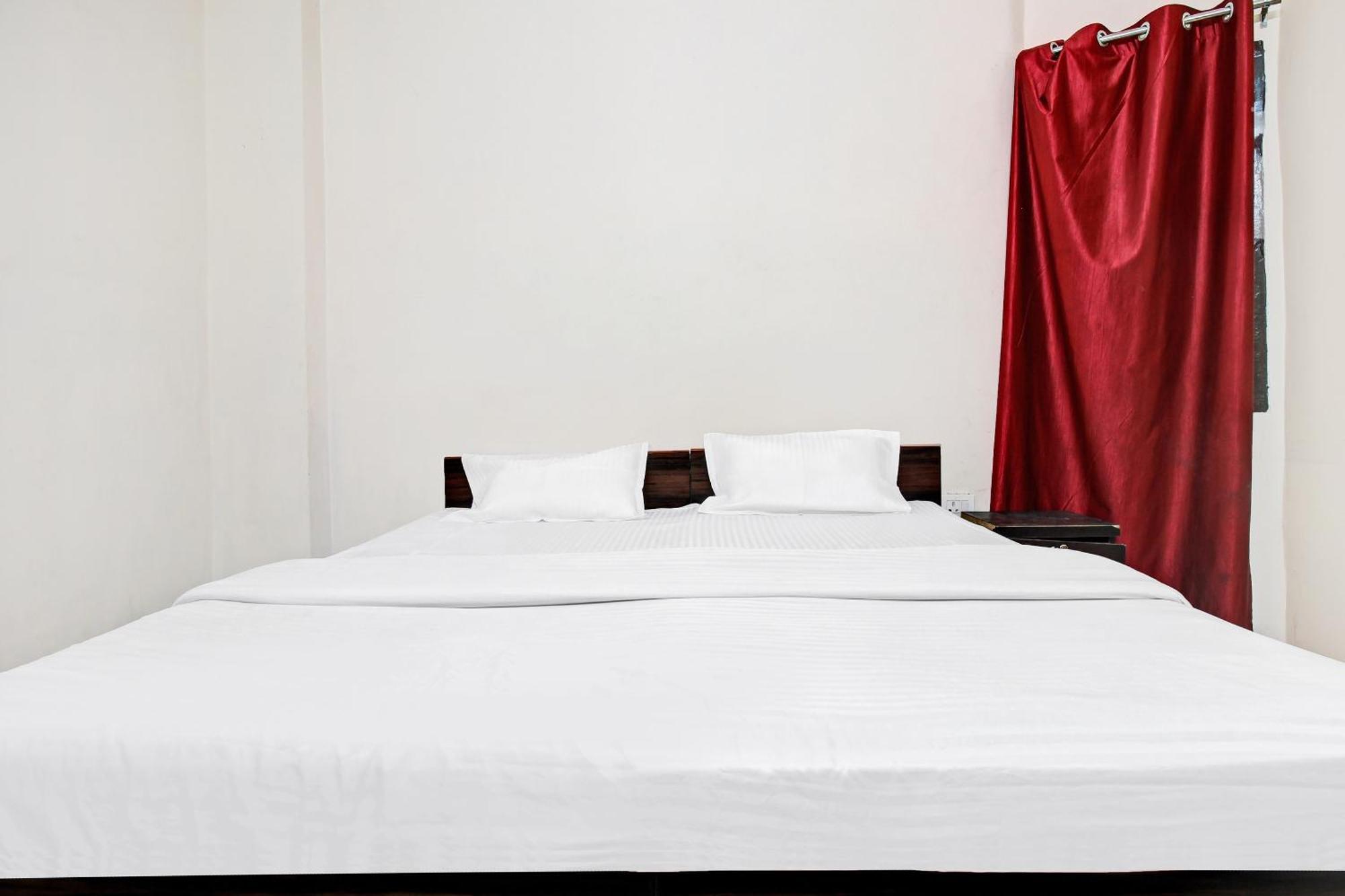 Hotel O Jr Hotel ラクナウ エクステリア 写真
